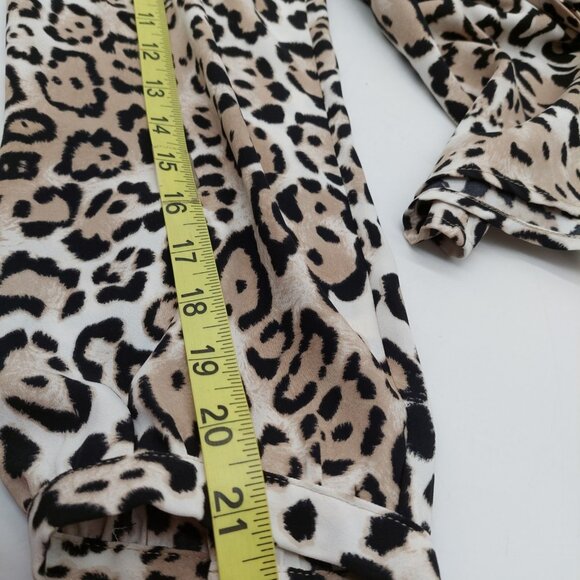 Chicos Blouse Size 3 Top Button Up Cheetah Tie Front XL - Picture 6 of 9